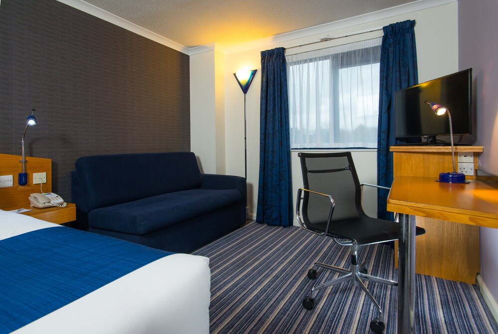 Holiday Inn Express Inverness, an IHG Hotel