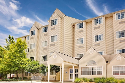 Great Place to stay Microtel Inn & Suites by Wyndham Daphne/Mobile near Daphne 