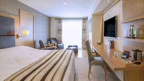 In-room safe, desk, iron/ironing board, free WiFi