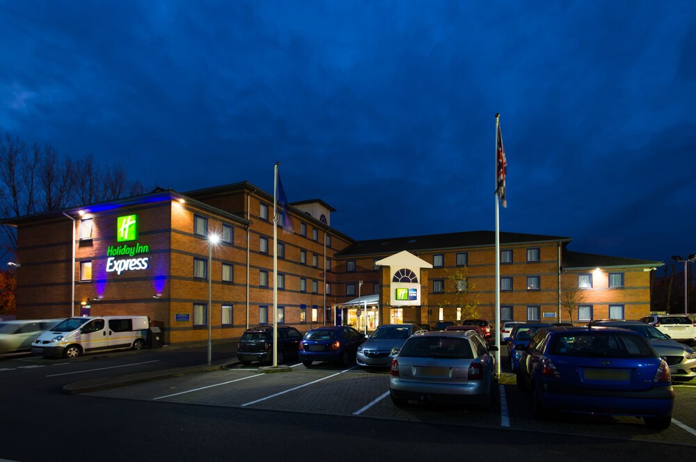 Holiday Inn Express Droitwich Spa, an IHG Hotel