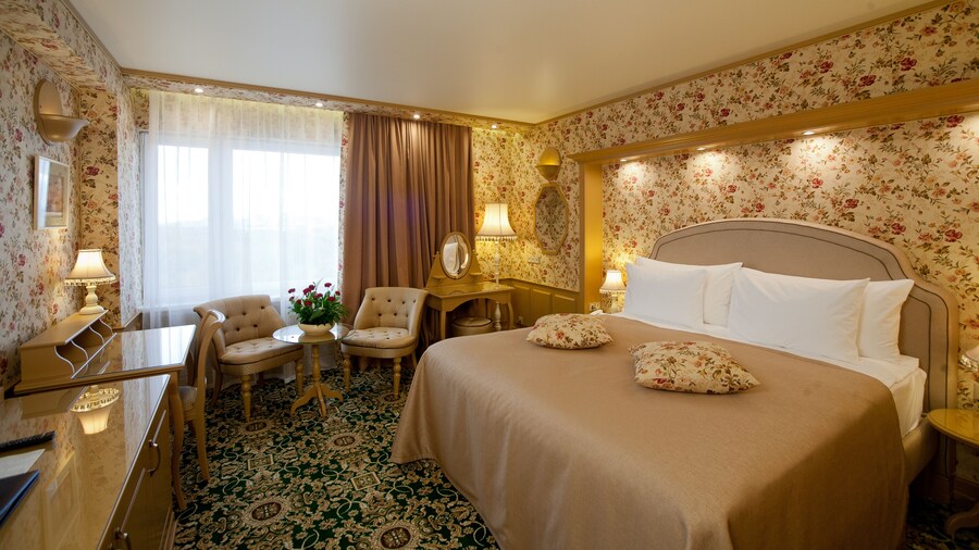 Izmailovo Alfa Hotel