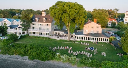 The Breakwater Inn and Spa