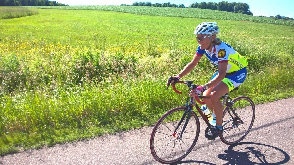 Bicycling, Commodores Inn