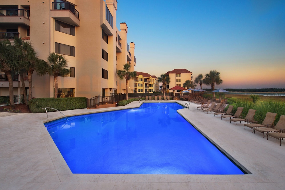 Marriott's Harbour Point and Sunset Pointe at Shelter Cove in Hilton