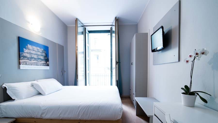 Green Class Hotel Astoria