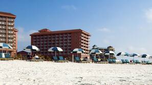 Private beach, white sand, beach volleyball, sailing