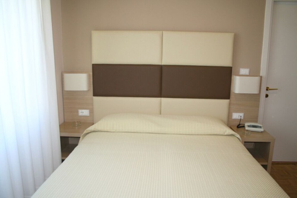 Photo - Hotel Napoleon