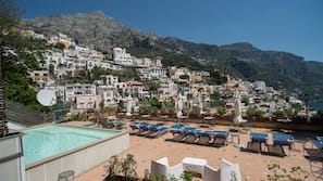 Seasonal outdoor pool, sun loungers