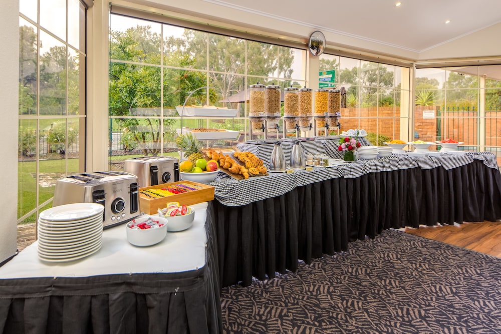 Best Western Plus Hovell Tree Inn