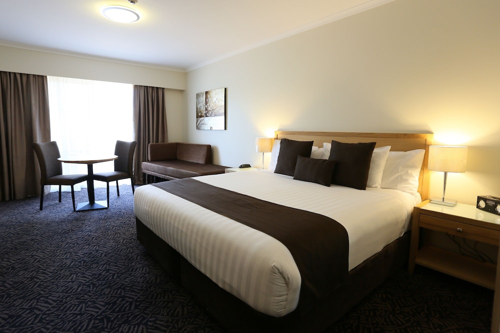 Best Western Plus Hovell Tree Inn