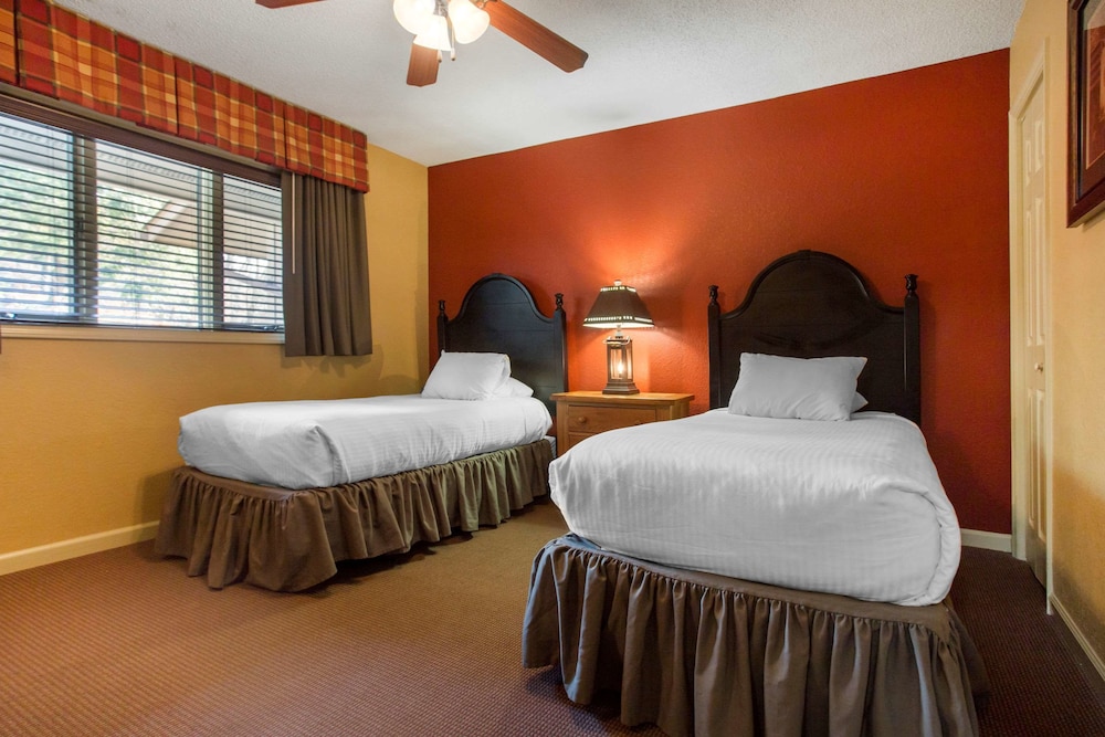 Bluegreen Vacations Blue Ridge Village An Ascend Resort In Boone