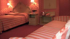 Minibar, in-room safe, soundproofing, free WiFi
