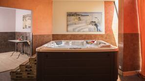 Bain à remous intérieur