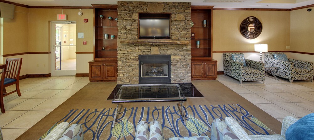 Lobby, Holiday Inn Express & Suites Sylva - Western Carolina Area, an IHG Hotel