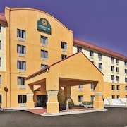 Pet Friendly Hotels in North Myrtle Beach, SC: 355 Hotels for Pet Pet Friendly Hotels in North Myrtle Beach, SC: 355 Hotels for Pet