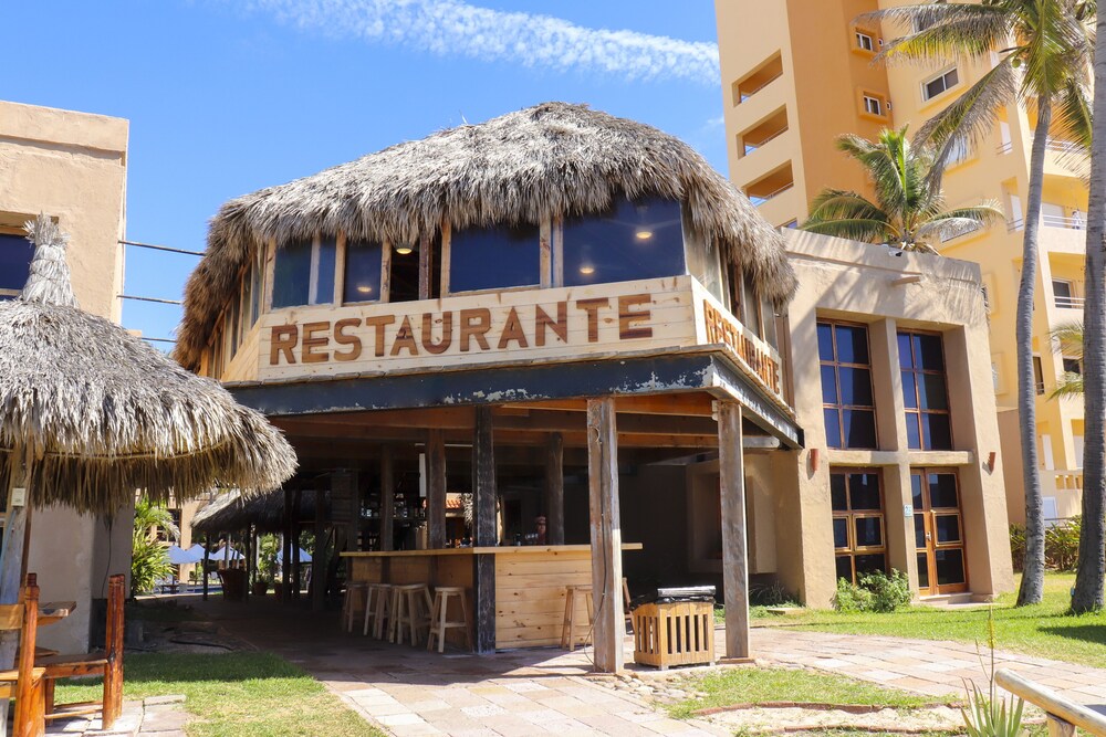 Exterior detail, Villas El Rancho