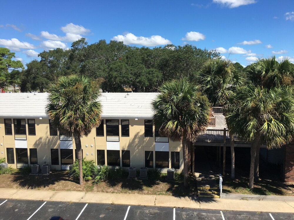 Ft walton beach swingers Fort Walton Beach Swingers Clubs