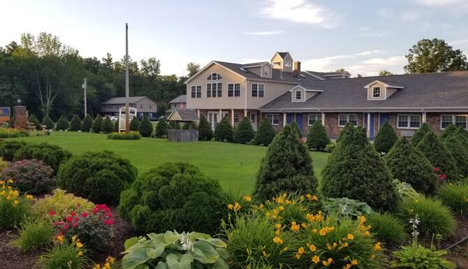 Scottish Inn Sturbridge In Sturbridge Ma Expedia