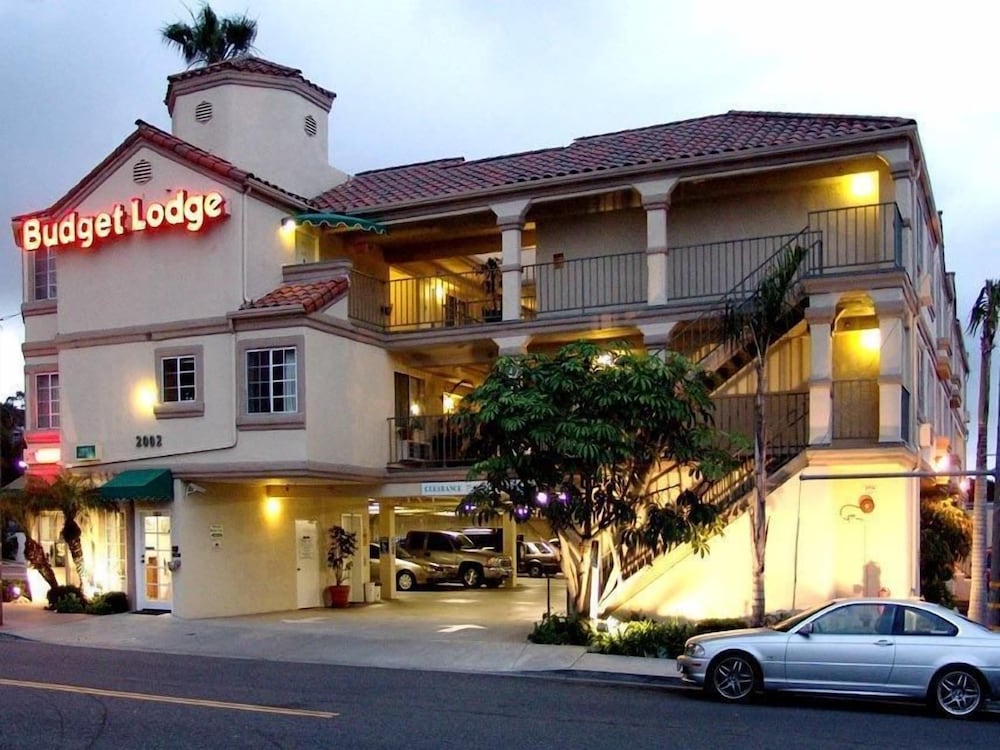 Front of property, Americas Best Value Inn San Clemente Beach