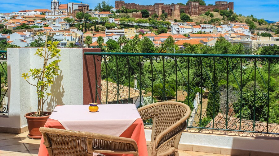 Hotel Colina Dos Mouros