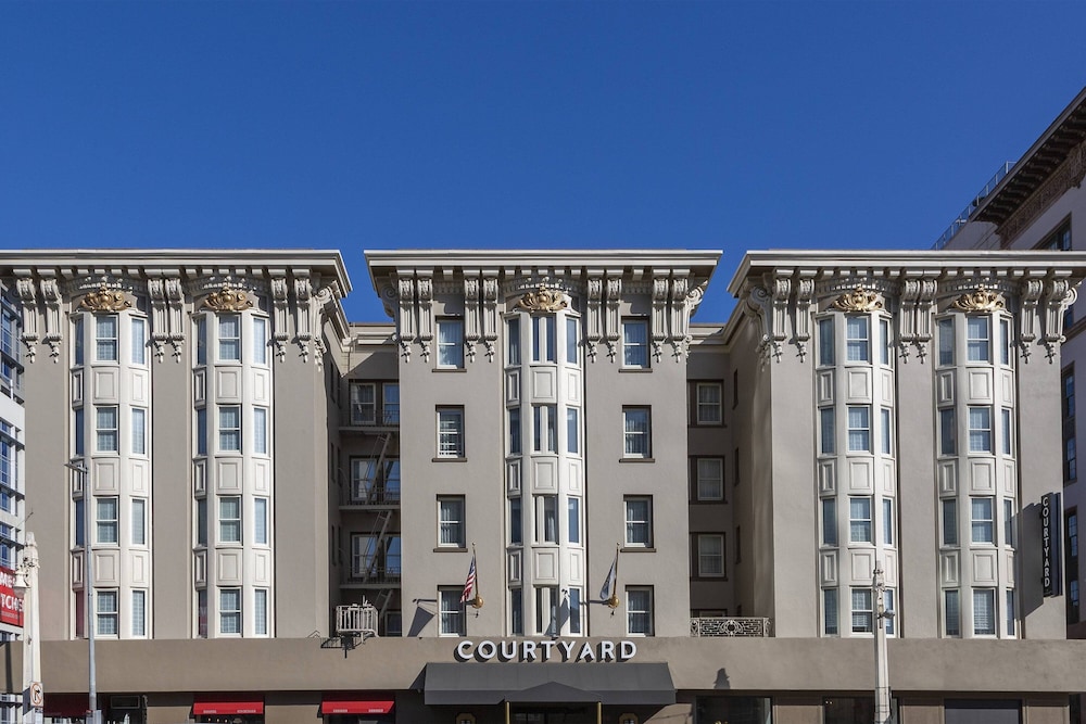 Courtyard By Marriott San Francisco Downtown Van Ness Ave In San