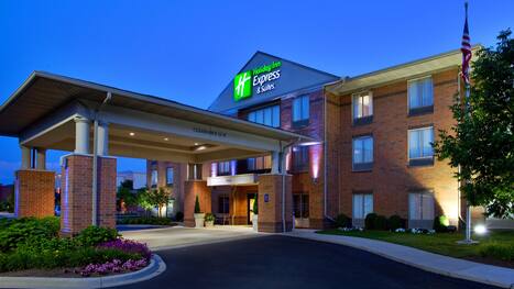 Last Minute Hotel Near The Magic Castle Dayton Oh Hotwire