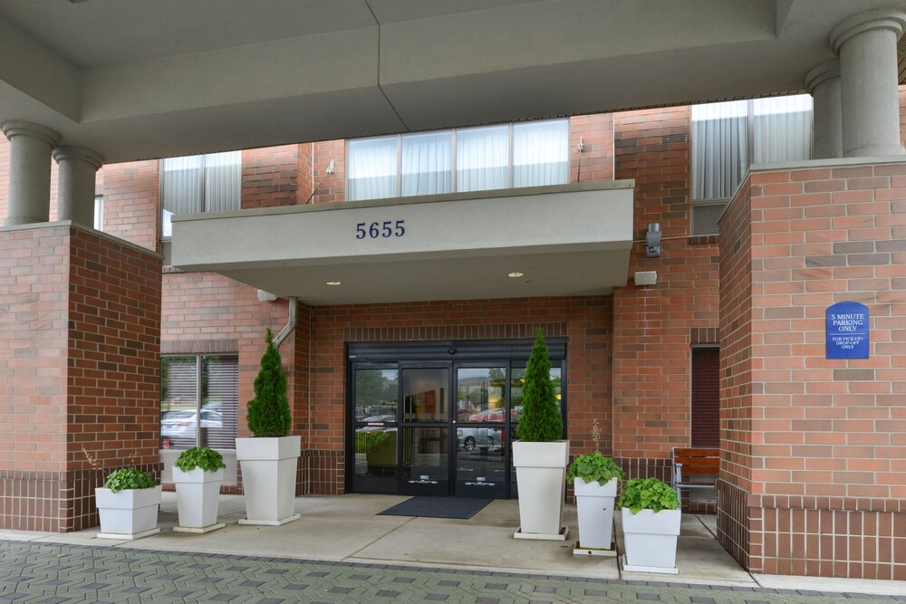 Holiday Inn Express Hotel Suites Dayton Centerville