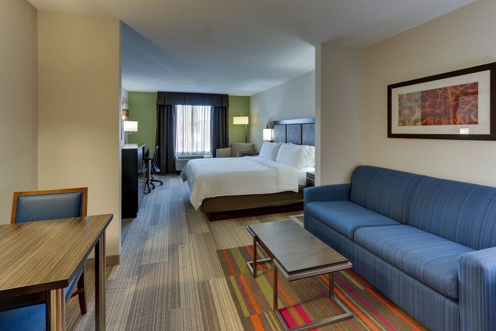 Holiday Inn Express Hotel & Suites Dayton-Centerville, an IHG Hotel