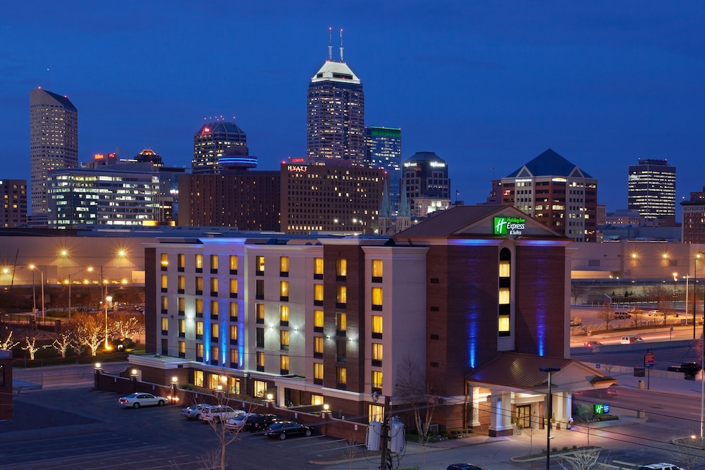 Holiday inn express hotel suites indianapolis dtn conv ctr an ihg