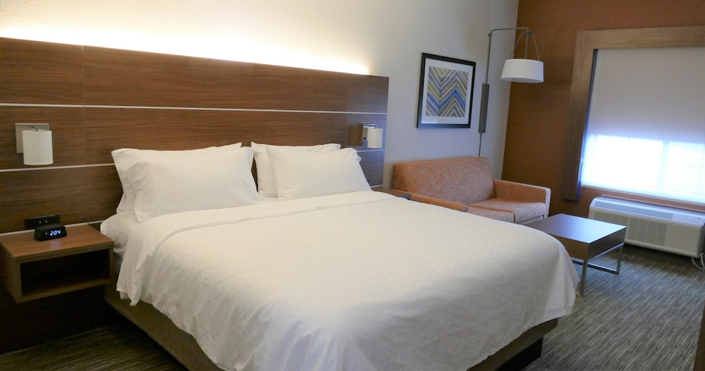 Holiday Inn Express Lebanon, an IHG Hotel