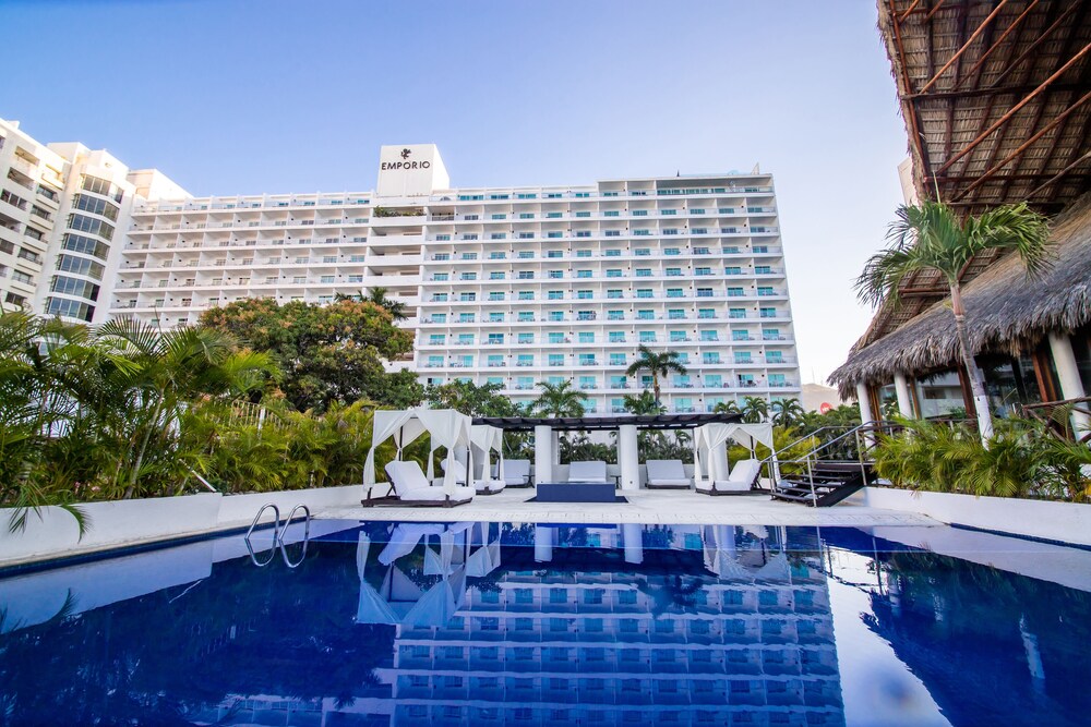 Hotel Emporio Acapulco