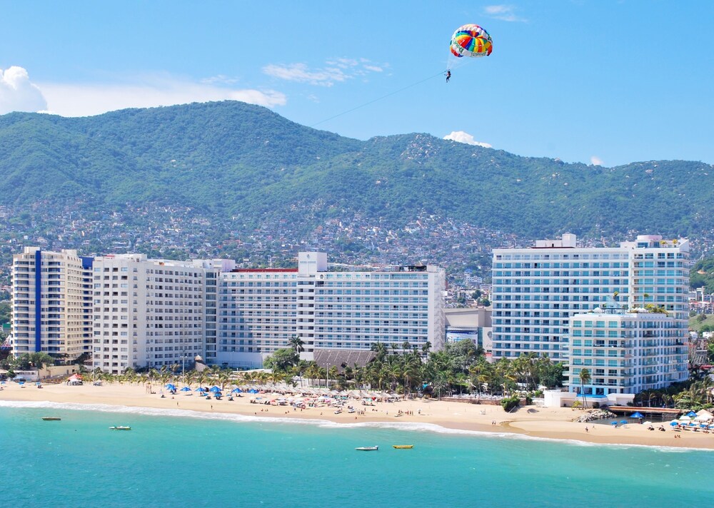 Hotel Emporio Acapulco