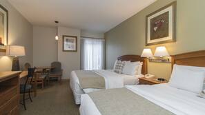 Down duvet, desk, iron/ironing board, free WiFi