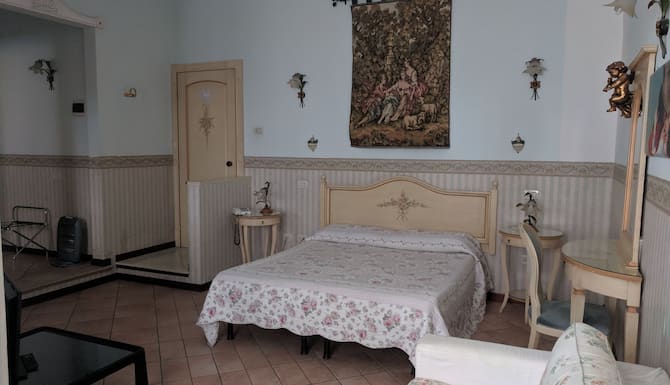 d elite r b ferrara italia expedia it