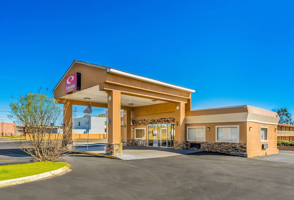 Econo Lodge Inn & Suites Macon