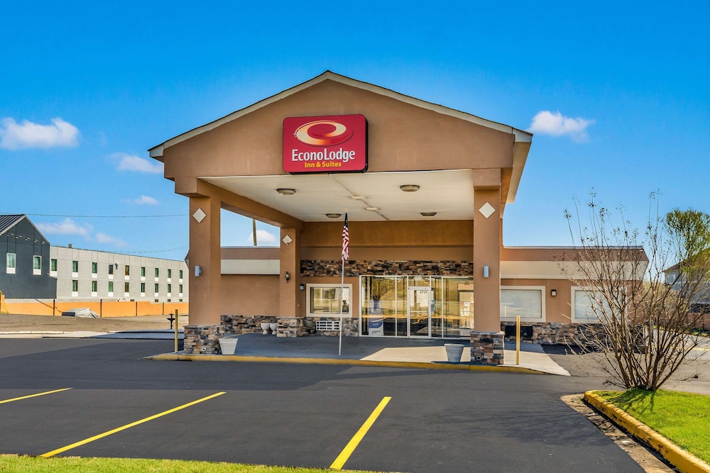 Econo Lodge Inn & Suites Macon