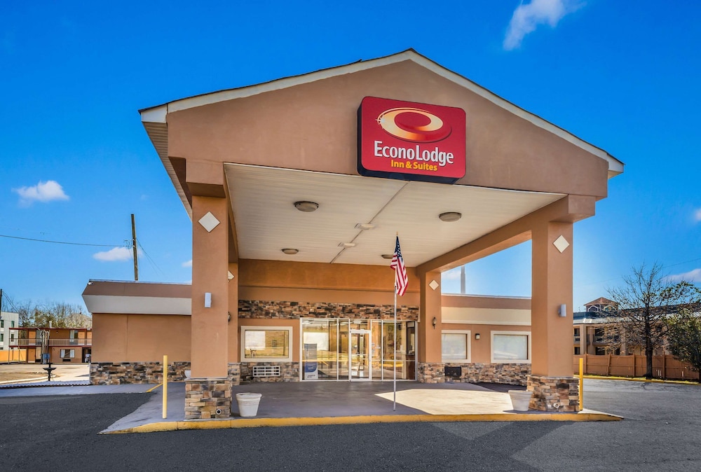 Econo Lodge Inn & Suites Macon