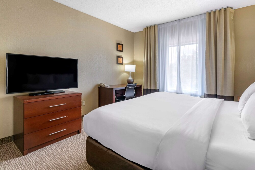 Comfort Inn & Suites St. Louis - O'Fallon