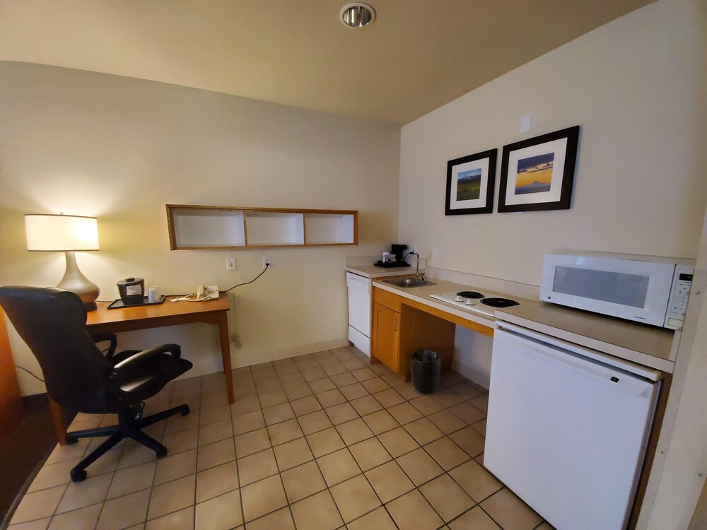 Country Inn & Suites by Radisson, Bend, OR