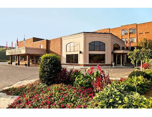 Kingston Ontario Accommodation 148 Hotels In Ambador Hotel Conference Centre