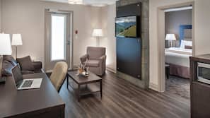 In-room safe, desk, iron/ironing board, free WiFi