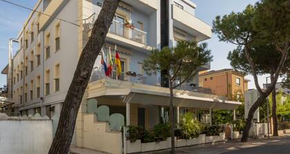 Hotel Kennedy