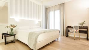 Down duvet, minibar, in-room safe, desk