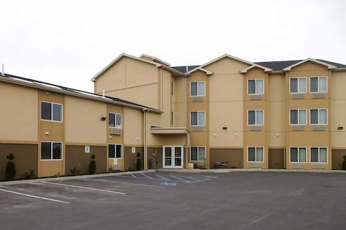 Check Expedia for Availability of Quality Inn & Suites Glenmont - Albany South