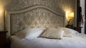 In-room safe, soundproofing, free WiFi, linens