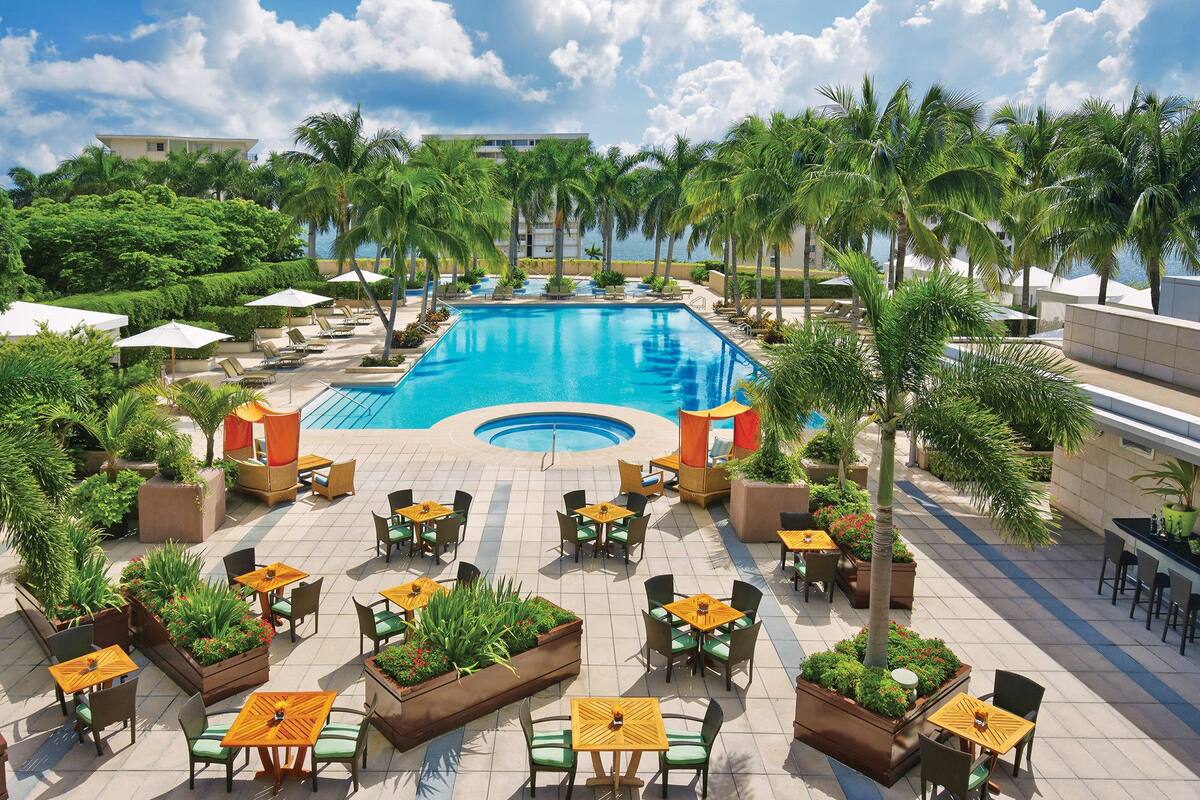 フォー シーズンズ ホテル マイアミ 口コミ 部屋写真 料金 お得情報 エクスペディア