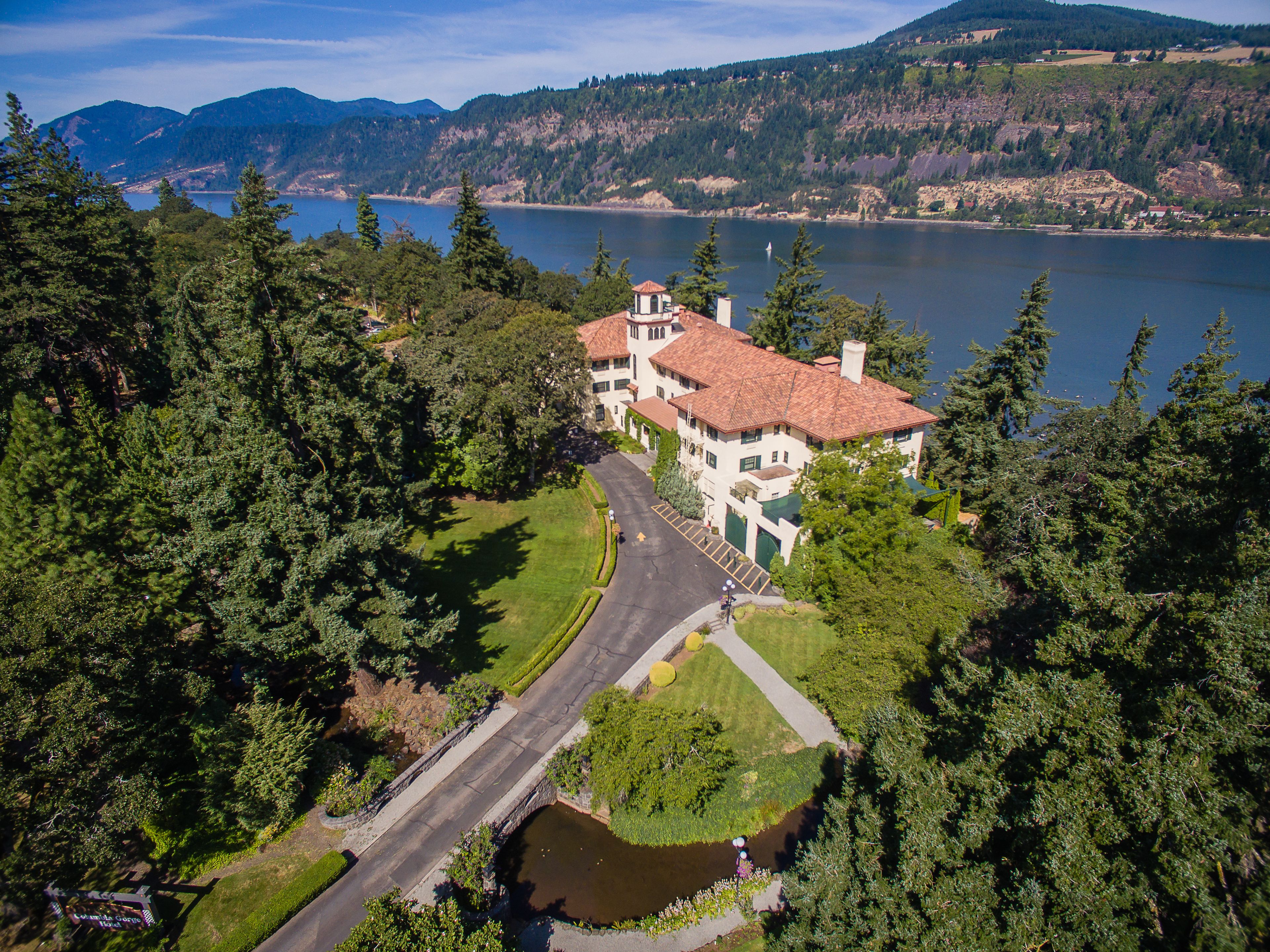 Columbia Gorge Hotel And Spa In Hood River Or Expedia