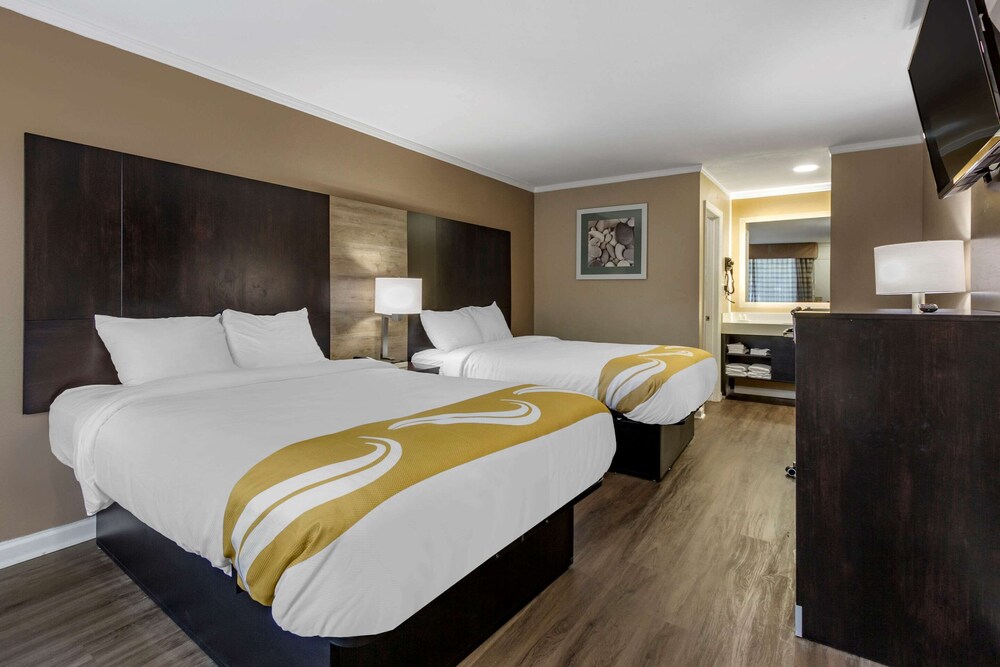 Room, Quality Inn & Suites