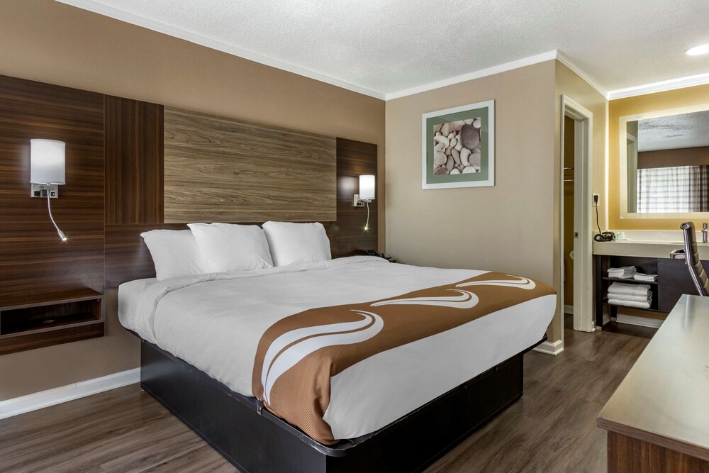 Room, Quality Inn & Suites