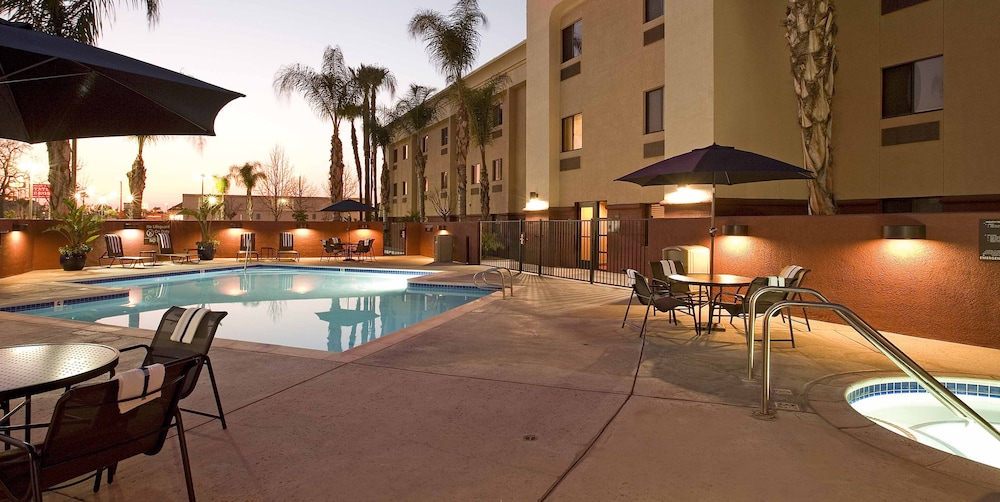 Best Western Plus Arrowhead Hotel